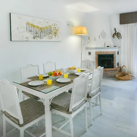 公寓 Seaviews & Pool In Center Of Pueblo *