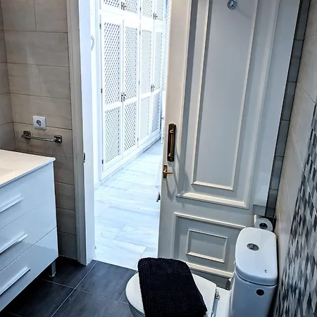 Seaviews & Pool In Center Of Pueblo Apartment *